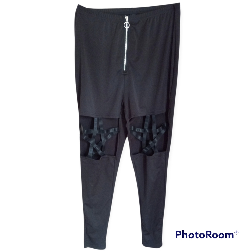 ! S O L D !  Shein NWOT Pentagram Leggings